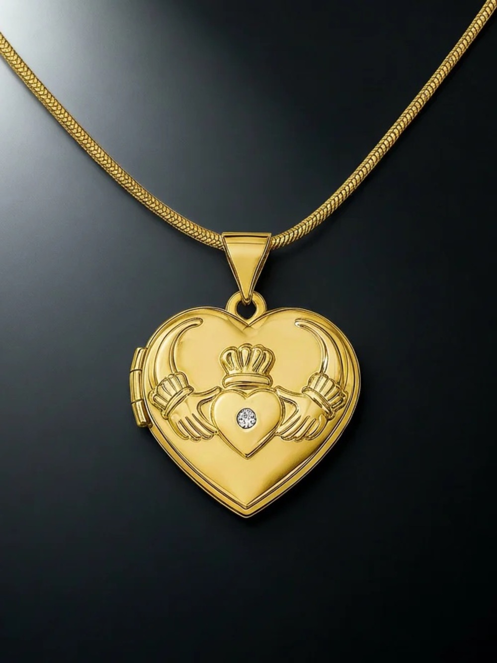 New with Box Claddagh Locket 18K gold Plated